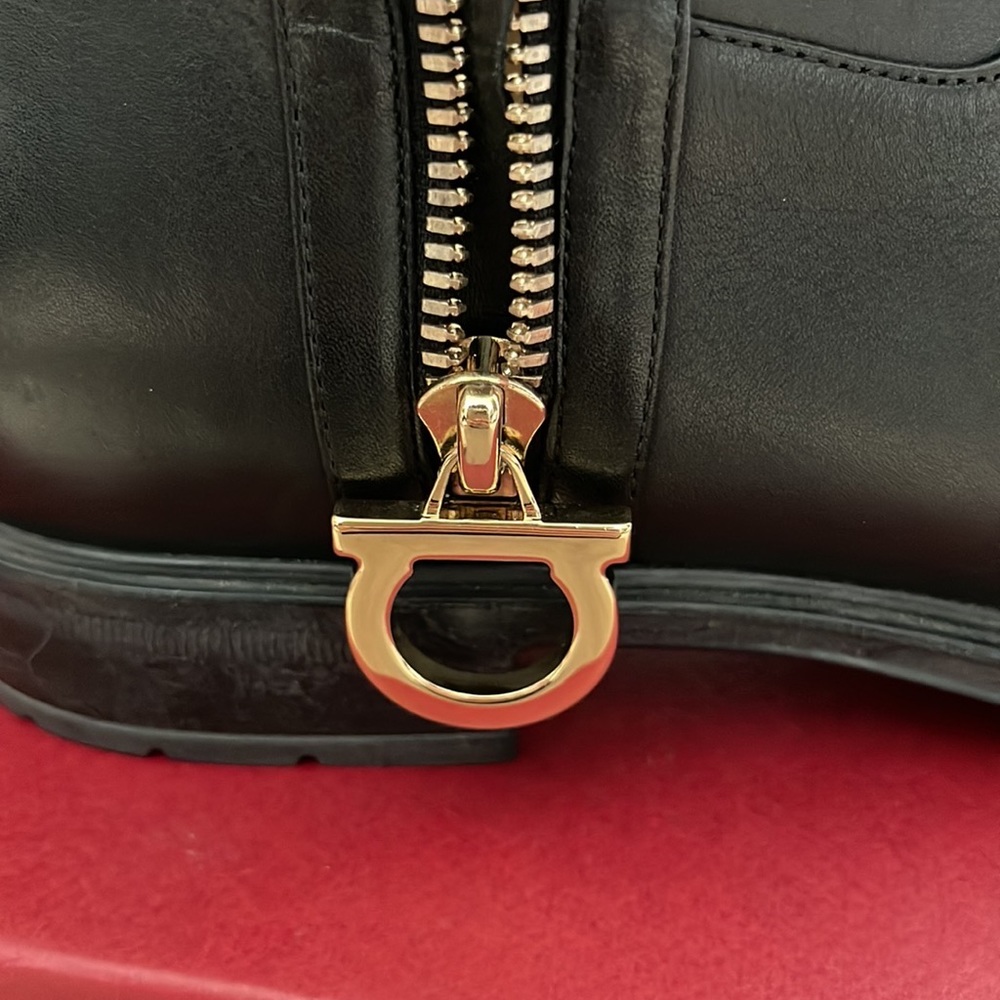 Salvatore Ferragamo boots - Picture 5 of 10